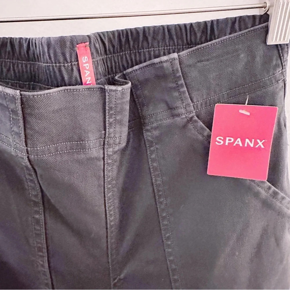 Spanx Stretch Twill Slim-Fit Cargo Jogger Pants Washed Black NWT - Picture 8 of 8